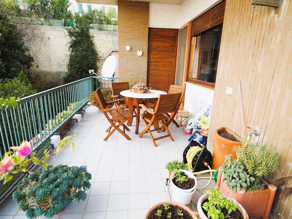 Apartment in Chiaia, Naples, Campania 5 - 16651425