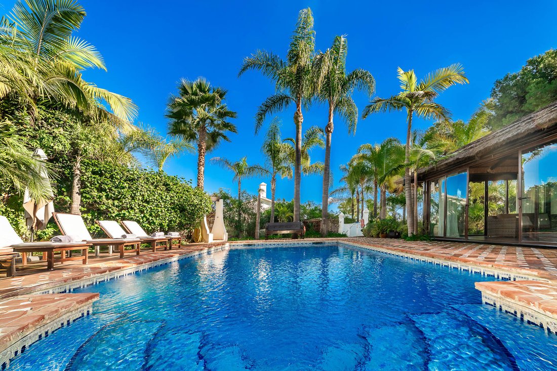 Villa in Puerto Banus, Marbella, Spain 2 - 16940052
