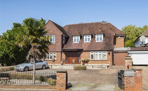 House in Ferney Hill, Enfield, England 1