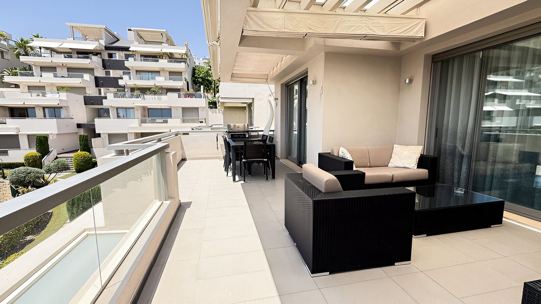 Apartment in Benahavis, Andalusia, Spain 5 - 16942769