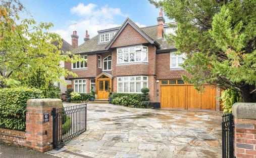 House in Barnet, England 1