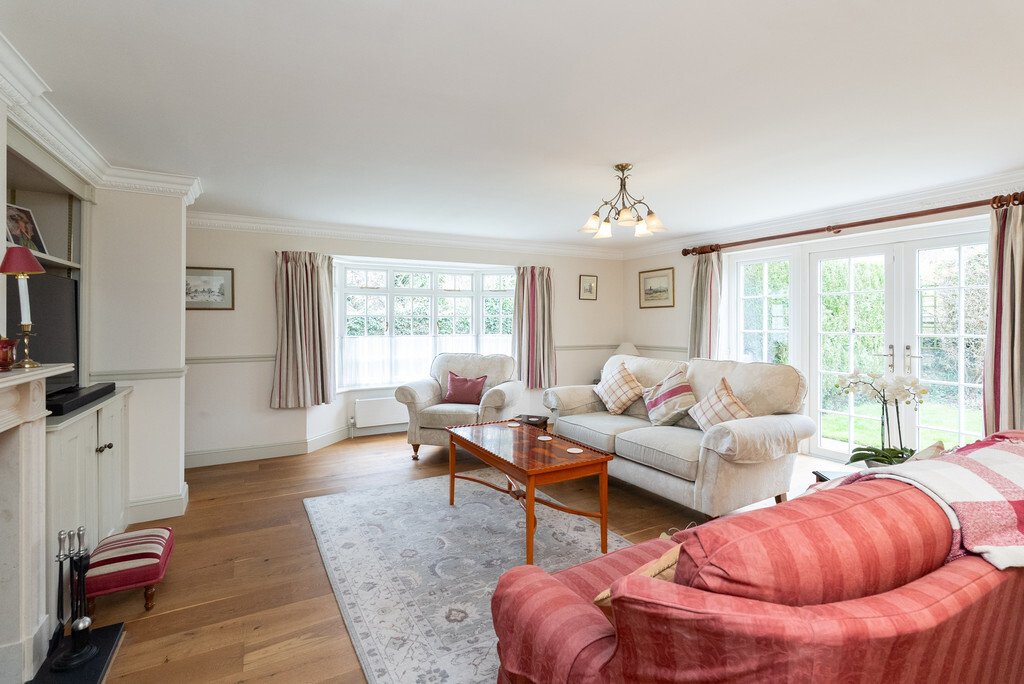 House in Dorking, England 2 - 16941623