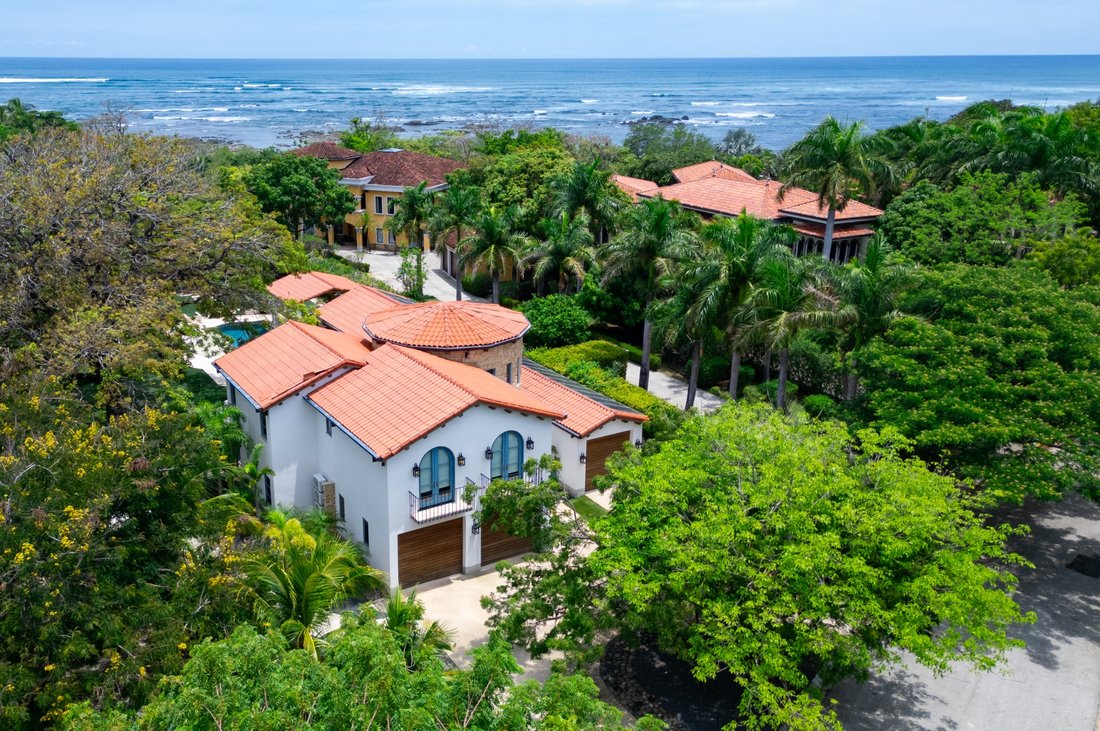 House in Playa Langosta, Guanacaste Province, Costa Rica 1 - 16940856