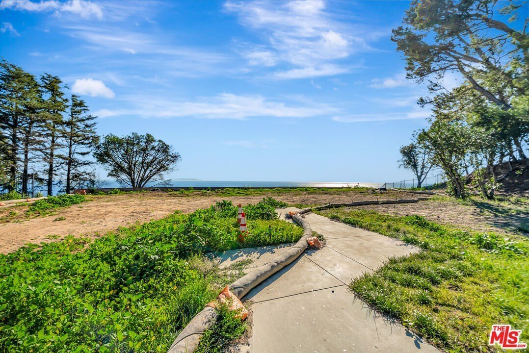 Land in Malibu, California, United States 1 - 16941803