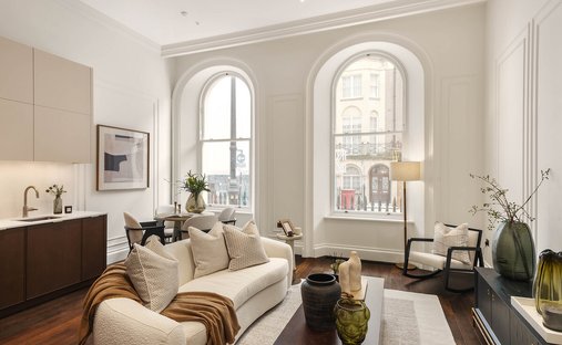 Apartment in Mayfair, Westminster, England 1