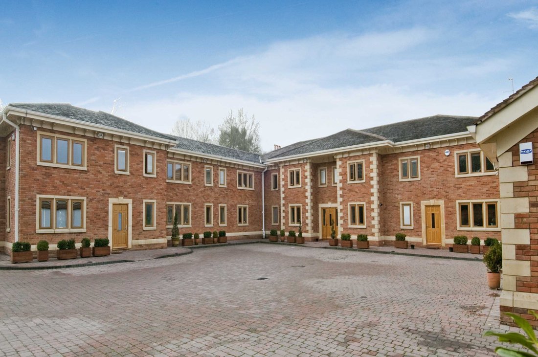 House in Elstree (Elstree and Borehamwood), Elstree, England 1 - 16943319