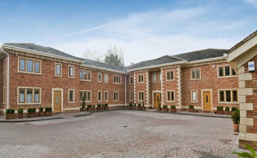 House in Elstree (Elstree and Borehamwood), Elstree, England 1