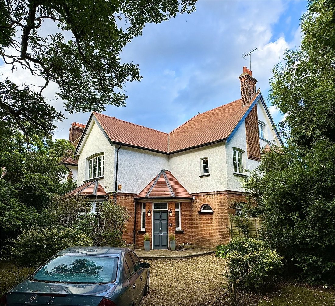 House in Bush Hill Park, Enfield, England 2 - 16943211