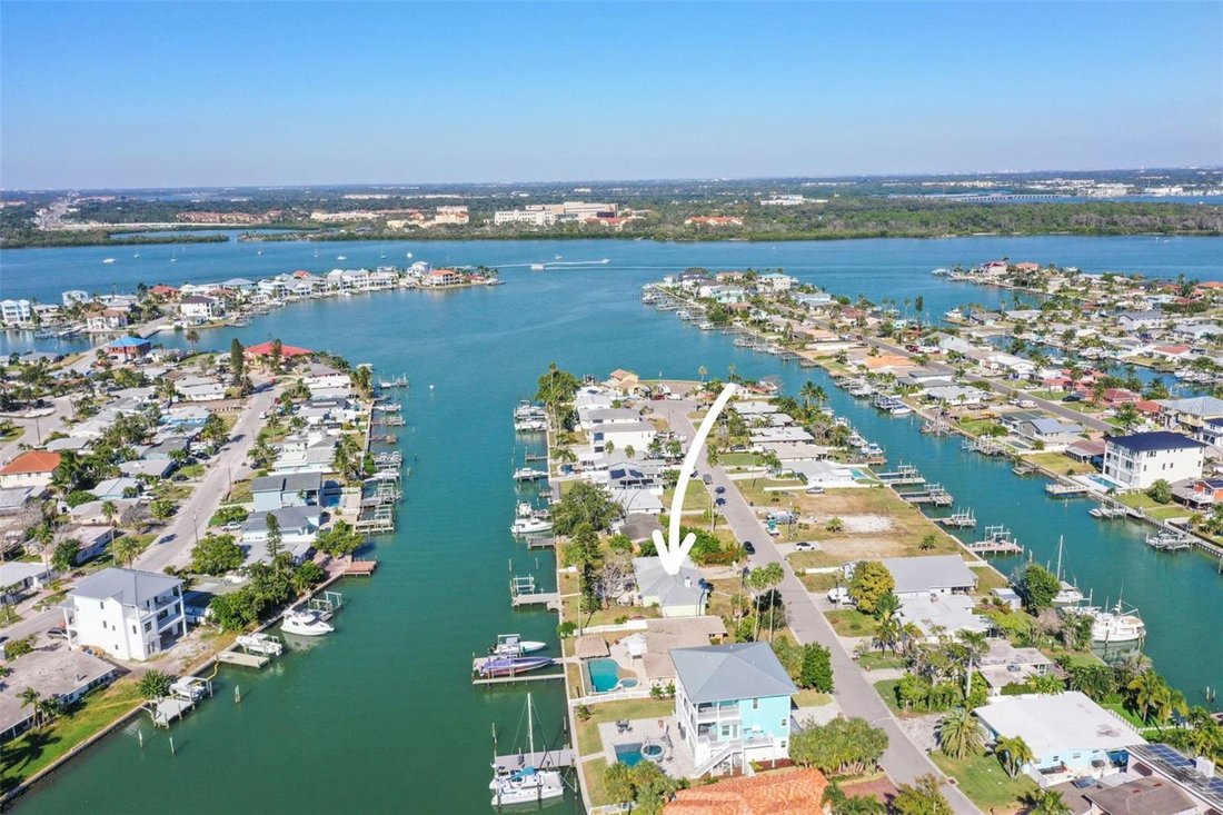 House in Madeira Beach, Florida, United States 1 - 16940776