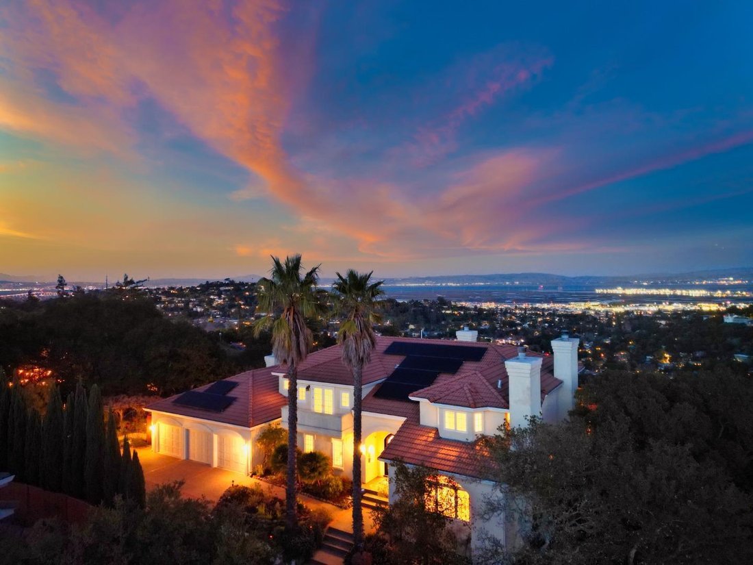 House in San Carlos, California, United States 3 - 16940877