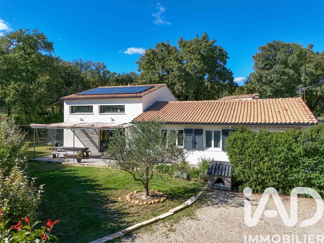 House in Ouest, Rochefort-du-Gard, France 1 - 16938640