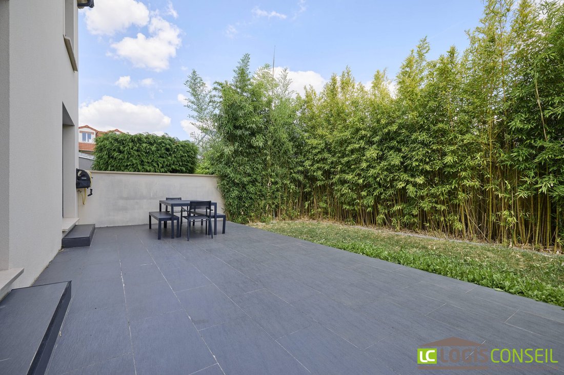 House in La Faiencerie-Le Clos Saint Cyr, Bourg-la-Reine, France 2 - 16942068