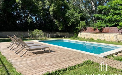 Sale Of Equestrian Estate Aimargues, 260m² 6 Rooms 1,050,000€ With Swimming Pool
