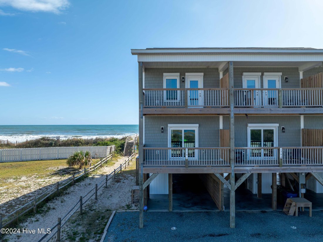 Townhouse in North Topsail Beach, North Carolina, United States 1 - 16938379