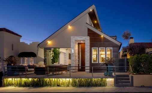 House in Signal Hill, California, United States 1