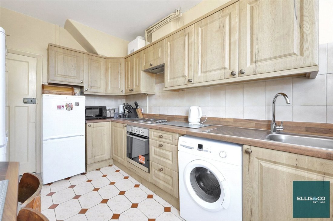 House in Finchley, Barnet, England 2 - 16940016