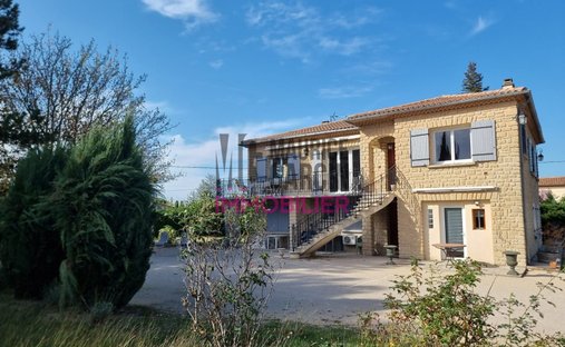 House in Mazan, Provence-Alpes-Côte d'Azur, France 1