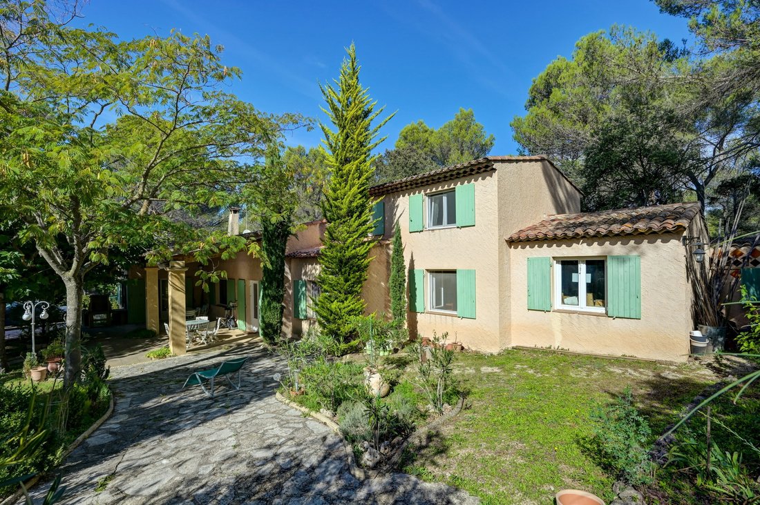 Casa a Le Tholonet, Provenza-Alpi-Costa Azzurra, Francia 1 - 16939959