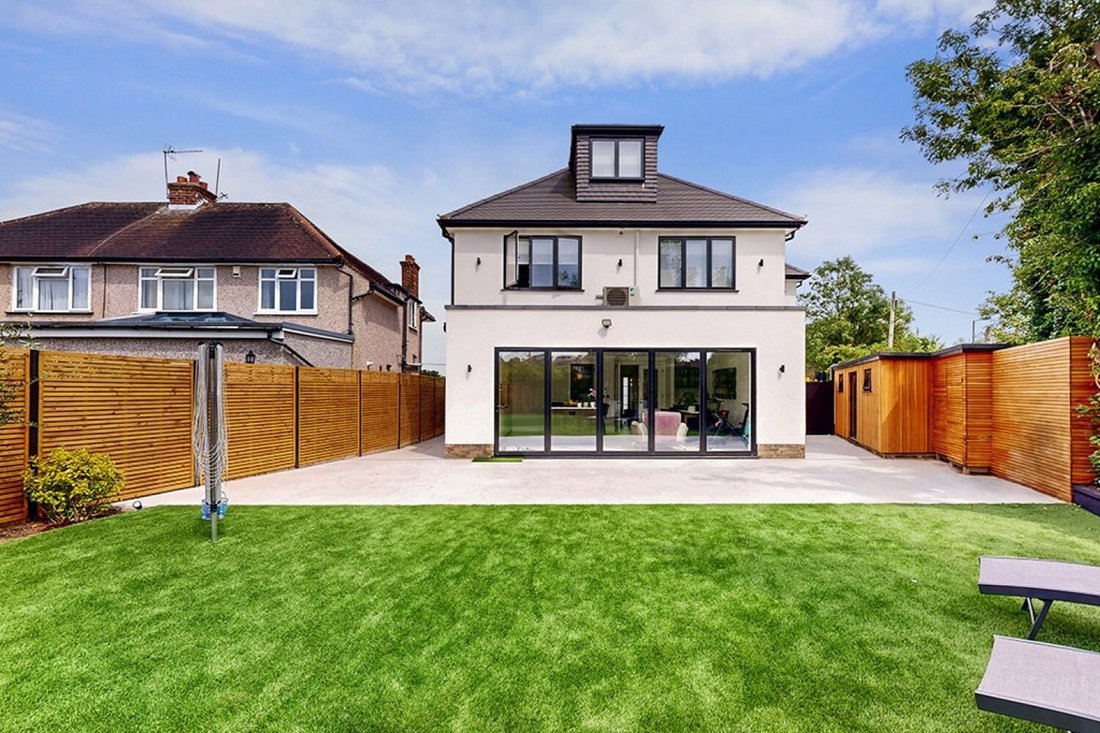 House in Stanmore, Harrow, England 3 - 16939622