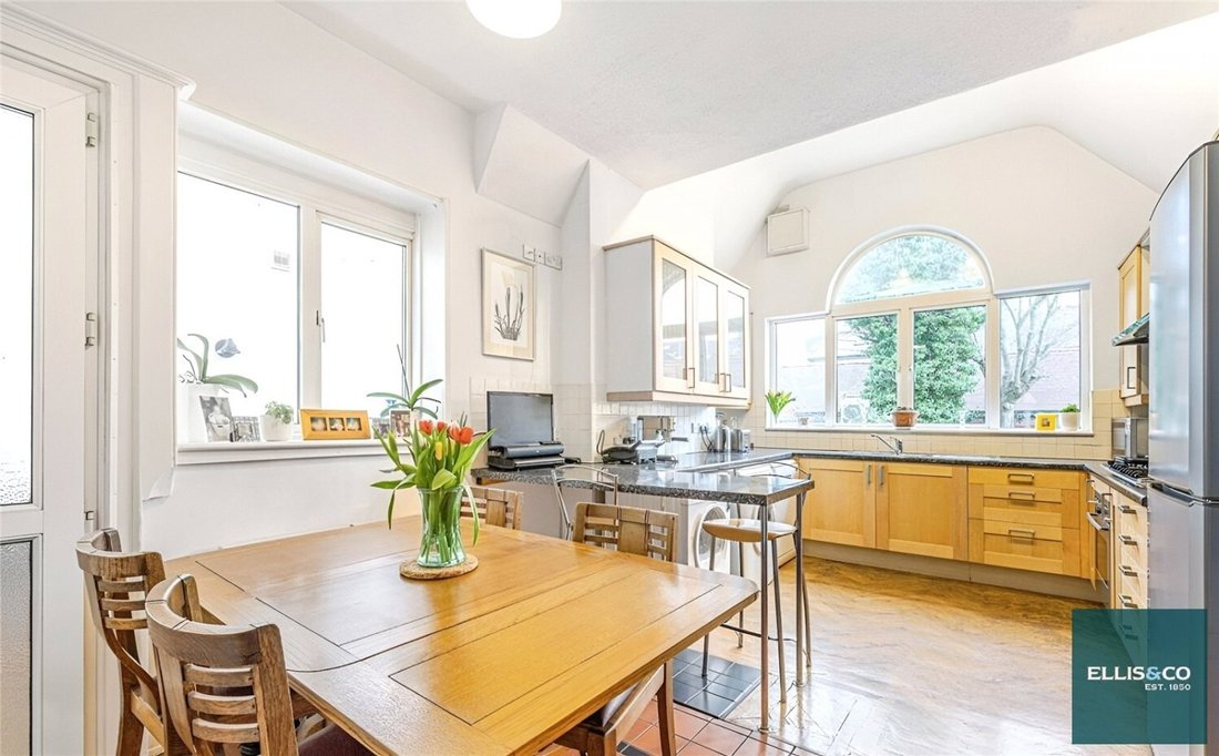 House in Golders Green, Barnet, England 2 - 16939886