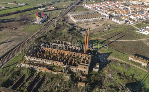 Land in Moita, Setubal, Portugal 1