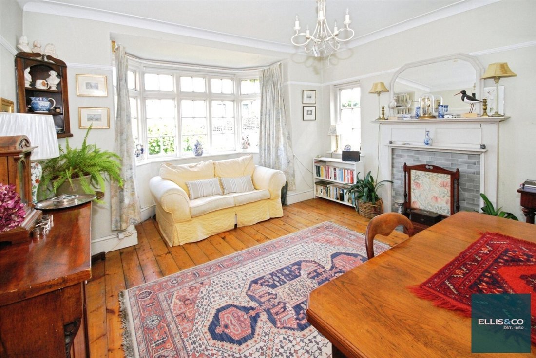 House in Barnet, England 2 - 16939950