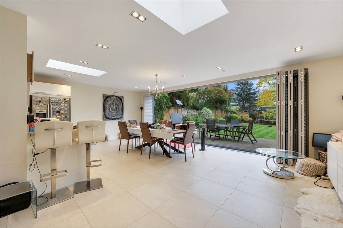 House in Golders Green, Barnet, England 3 - 16939494