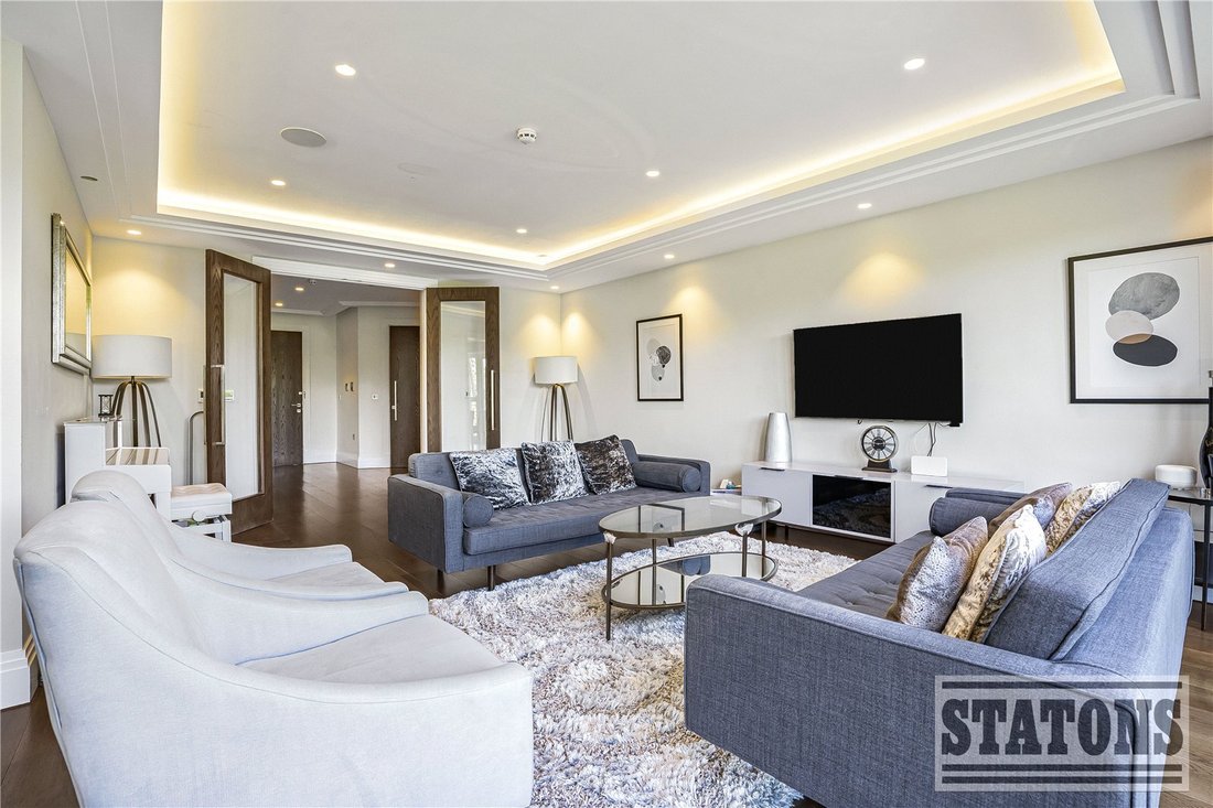 Apartment in Cockfosters, Enfield, England 5 - 16940937