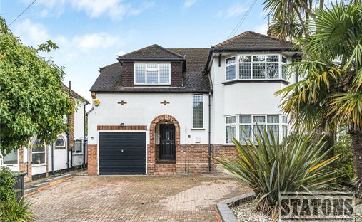 Haus in Oakwood, London Borough of Enfield, England 1