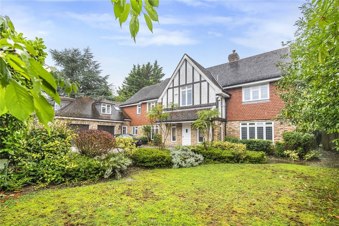 House in Ferney Hill, Enfield, England 1 - 16940601