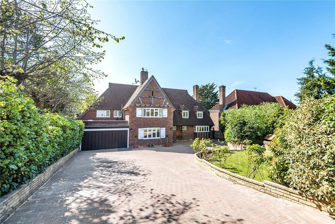 House in Cockfosters, Enfield, England 1 - 16940040