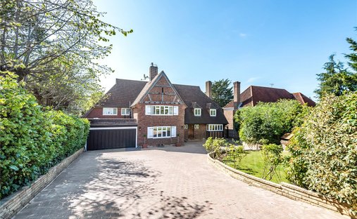 House in Cockfosters, Enfield, England 1