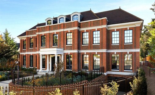 Apartment in Ferney Hill, Enfield, England 1