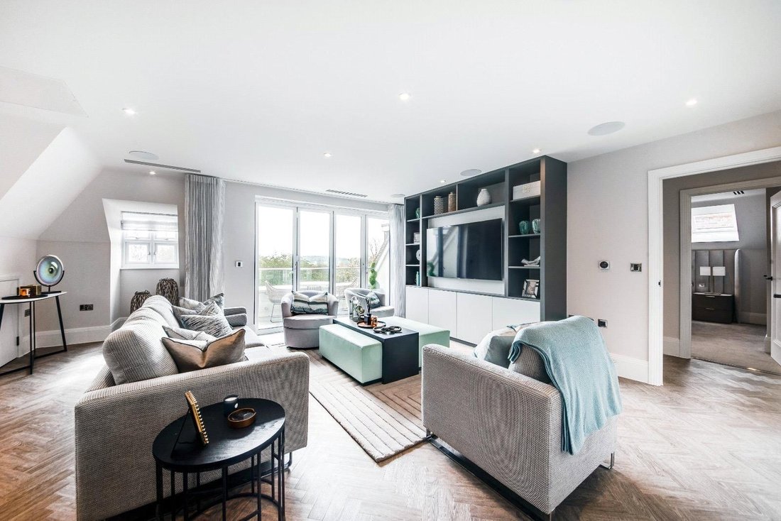 Penthouse in Barnet, England 2 - 16940771