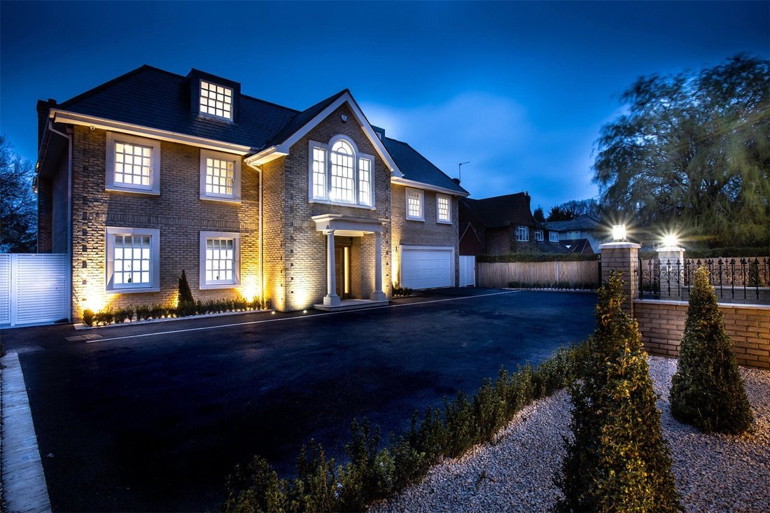 House in Ferney Hill, Enfield, England 1 - 16940345