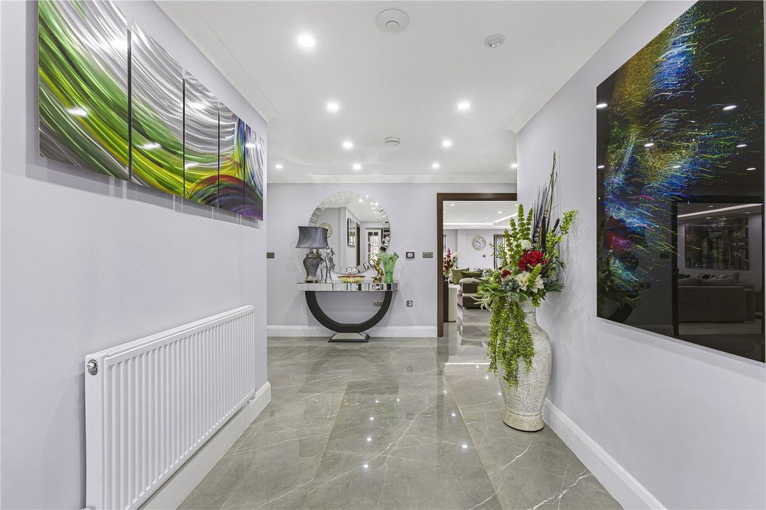 House in Cuffley, Northaw, England 5 - 16940014