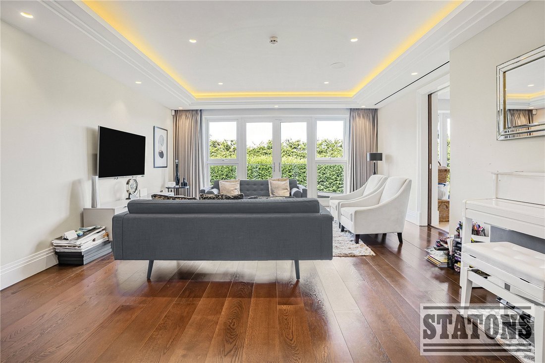 Apartment in Cockfosters, Enfield, England 4 - 16940937