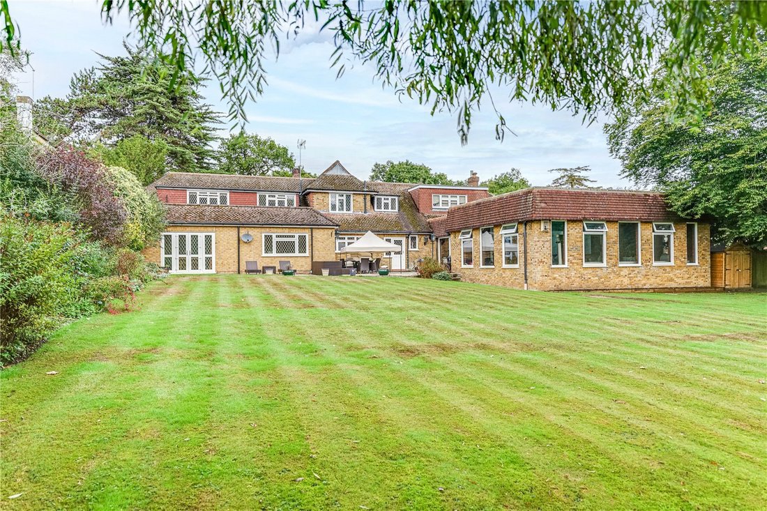 House in Cuffley, Northaw, England 3 - 16940698