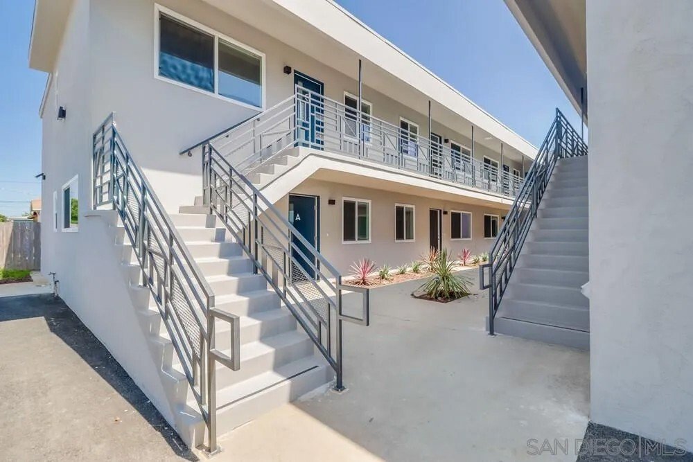 Imperial Beach, California, United States 1 - 16939675