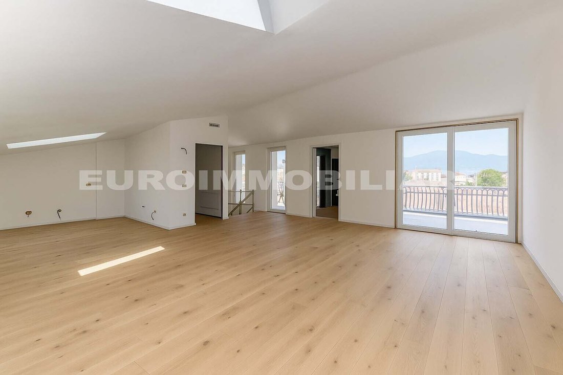 Apartment in Historic Center, Brescia, Lombardy 4 - 15360066