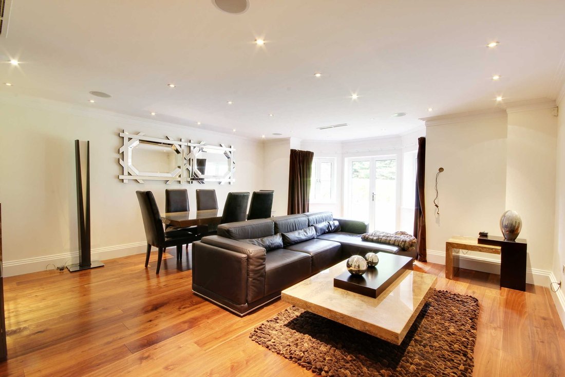 Apartment in Cockfosters, Enfield, England 5 - 16940840