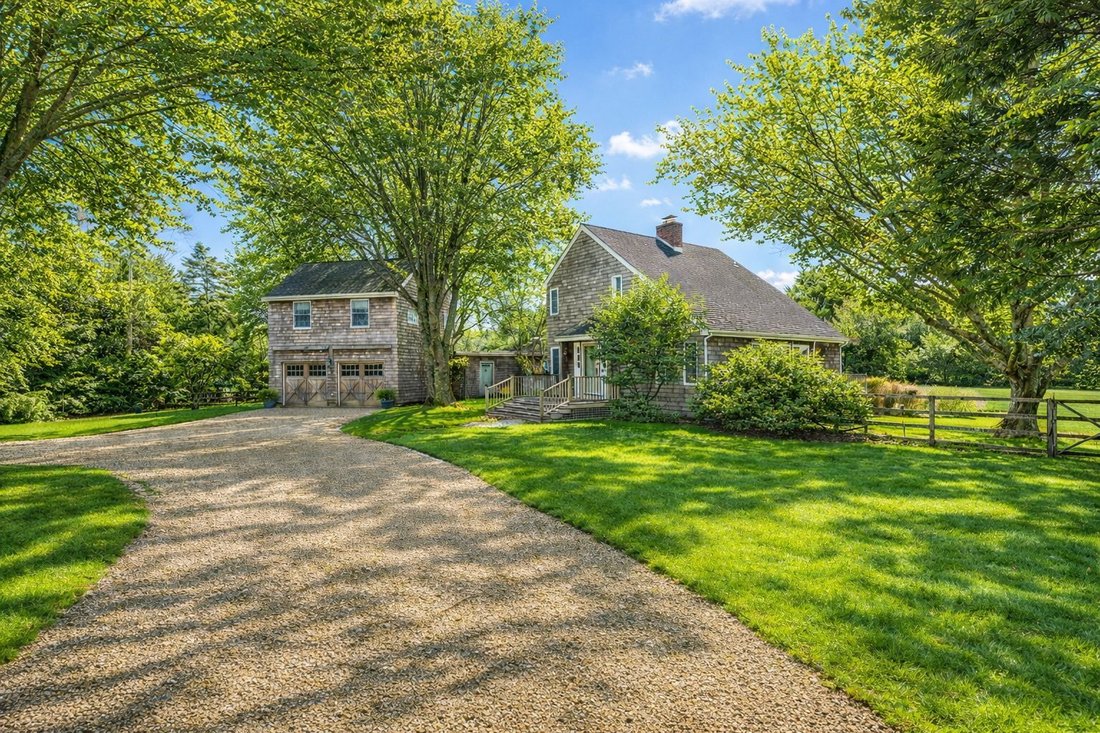 Bridgehampton, New York, United States 1 - 16940731