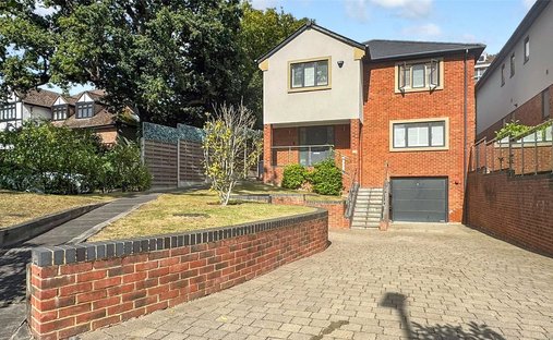 House in Enfield Chase, Enfield, England 1