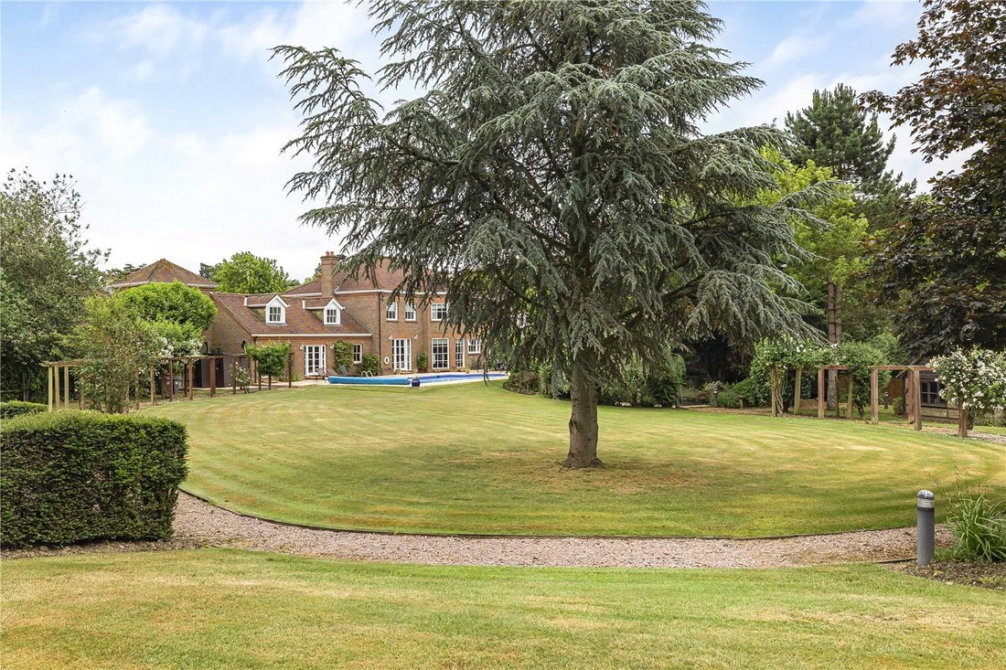 House in Potters Bar, Hertsmere, England 2 - 16940639