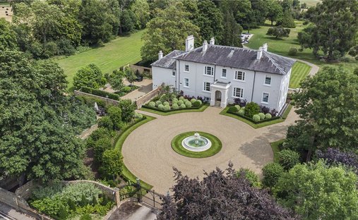 House in Potters Bar, Hertsmere, England 1