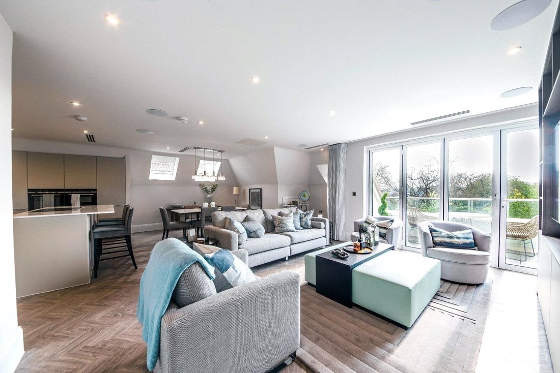 Penthouse in Barnet, England 3 - 16940771