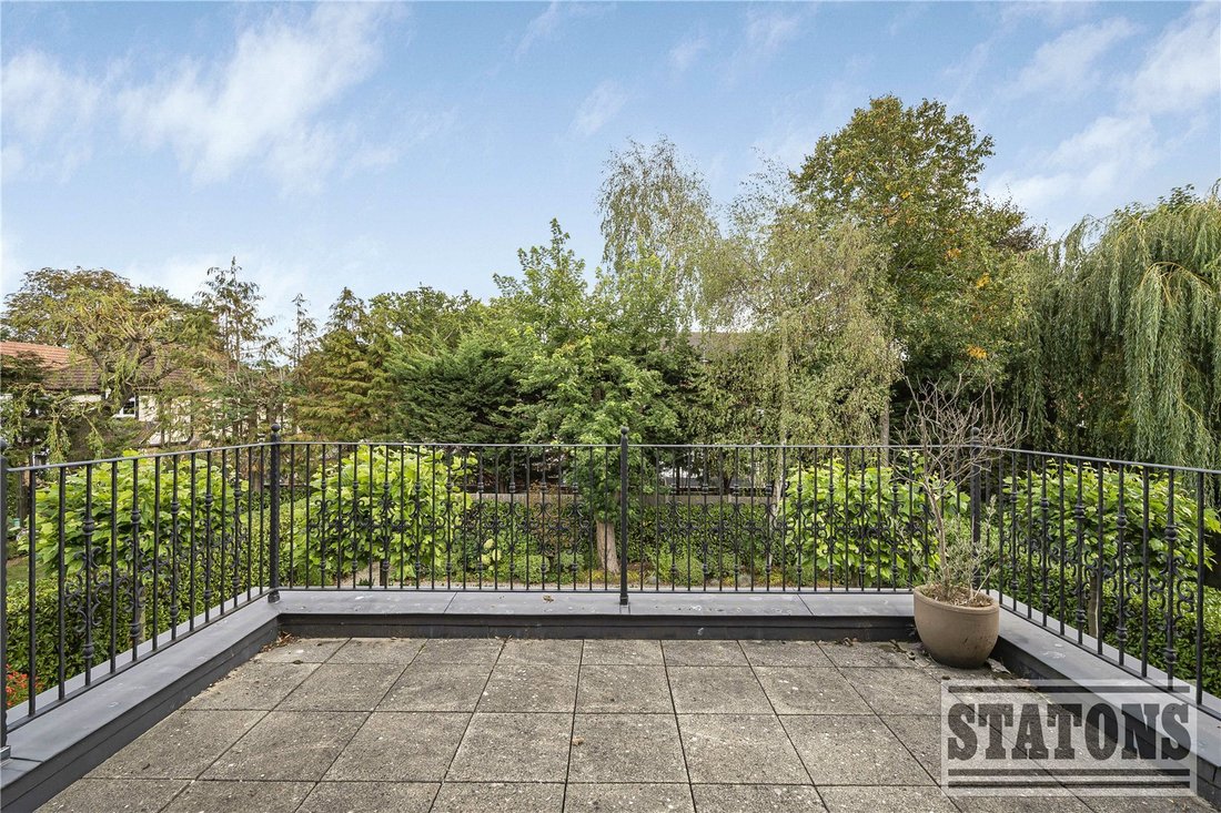 Apartment in The Ridgeway, Enfield, England 5 - 16940844