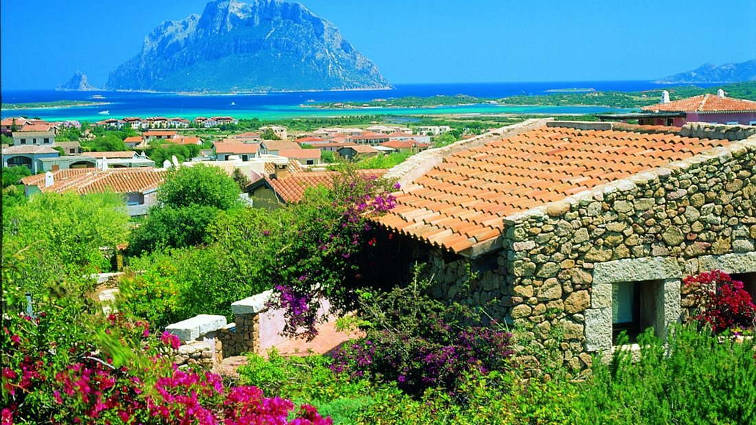 Estate in Porto San Paolo, Sardinia, Italy 2 - 16943213