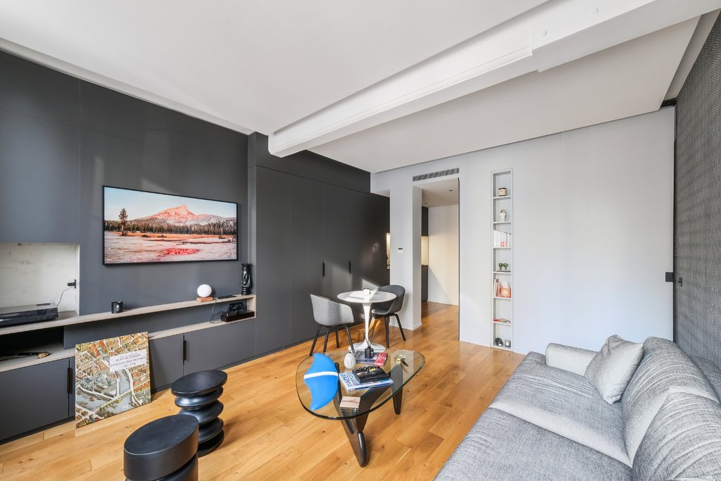 Apartment in Montorgueil-Saint Denis, Paris 2e Arrondissement, Paris 3 - 16631645