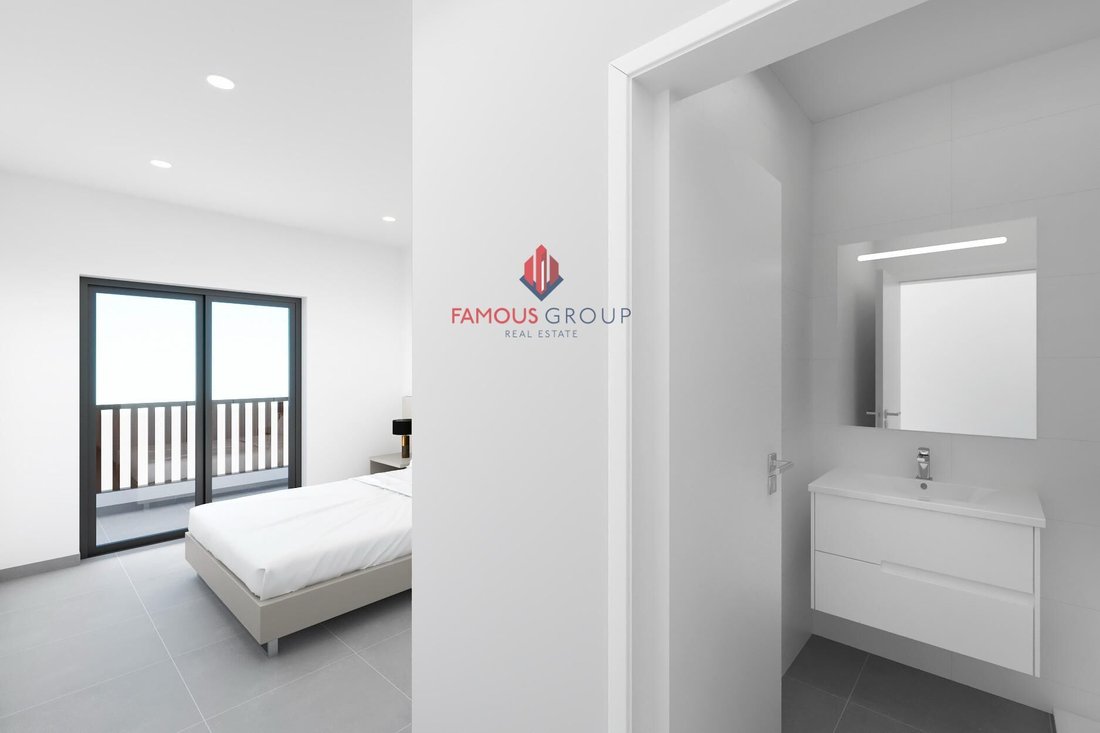 Apartment in Mexilhoeira Grande, Algarve, Portugal 5 - 16943041